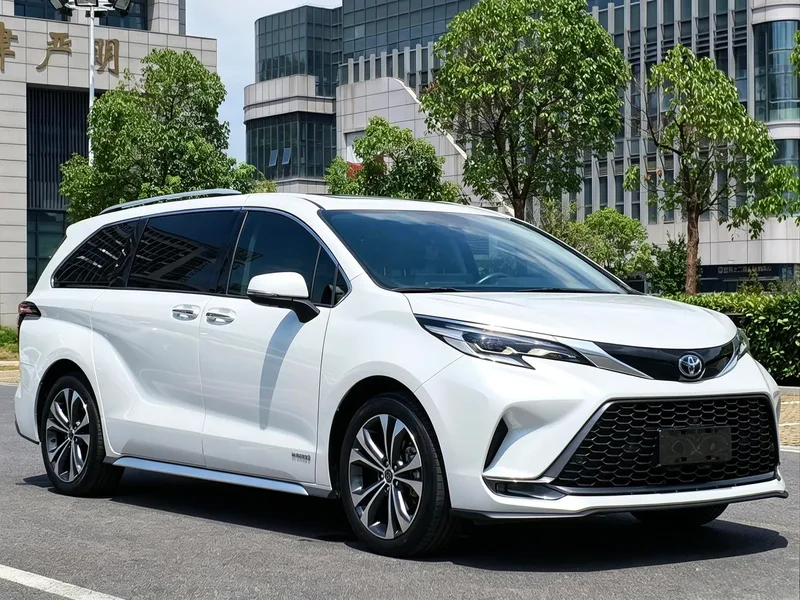 Toyota Granvia 2023 Intelligent electric hybrid double engine 2.5L Noble PLUS exterior photo 3