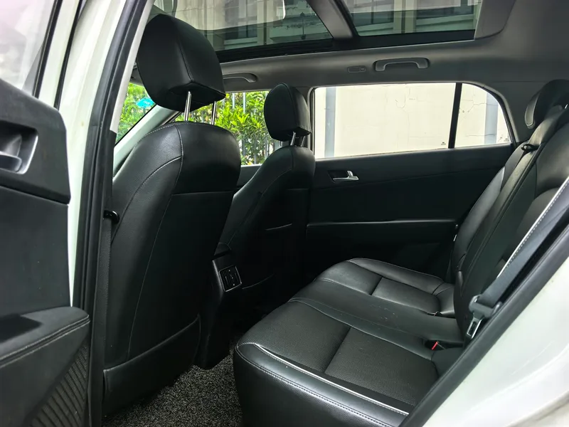 Hyundai ix25 2015 2.0L Automatic two-drive intelligent type GLS exterior photo 6 Hyundai ix25 2015 2.0L Automatic two-drive intelligent type GLS exterior photo 6