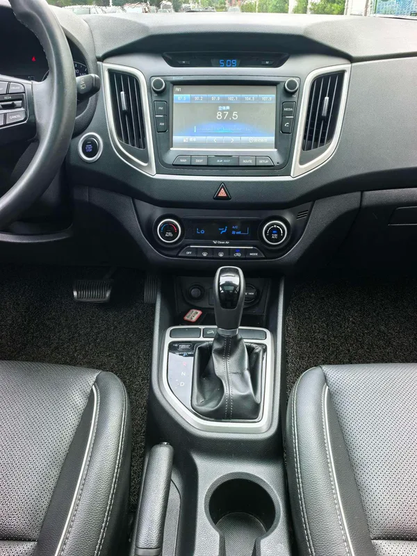 Hyundai ix25 2015 2.0L Automatic two-drive intelligent type GLS interior photo 9 Hyundai ix25 2015 2.0L Automatic two-drive intelligent type GLS interior photo 9