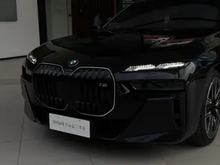 BMW i7 2023 M70L xDrive extérieur photo 7 BMW i7 2023 M70L xDrive extérieur photo 7