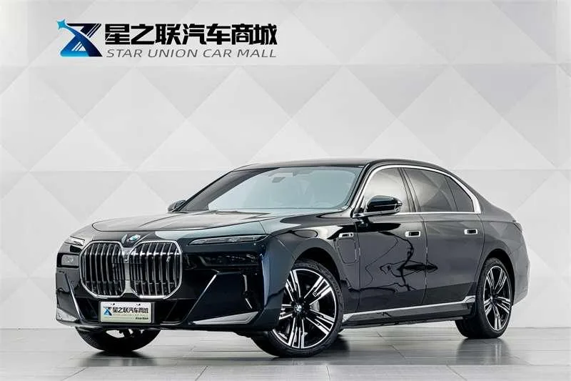 BMW i7 2023 xDrive60L M Conjunto deportivo exterior foto 1 BMW i7 2023 xDrive60L M Conjunto deportivo exterior foto 1