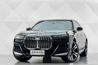 BMW i7 2023 xDrive60L M Conjunto deportivo exterior foto 2 BMW i7 2023 xDrive60L M Conjunto deportivo exterior foto 2