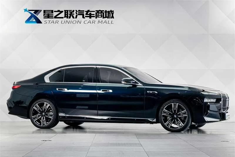 BMW i7 2023 xDrive60L M Conjunto deportivo exterior foto 5 BMW i7 2023 xDrive60L M Conjunto deportivo exterior foto 5