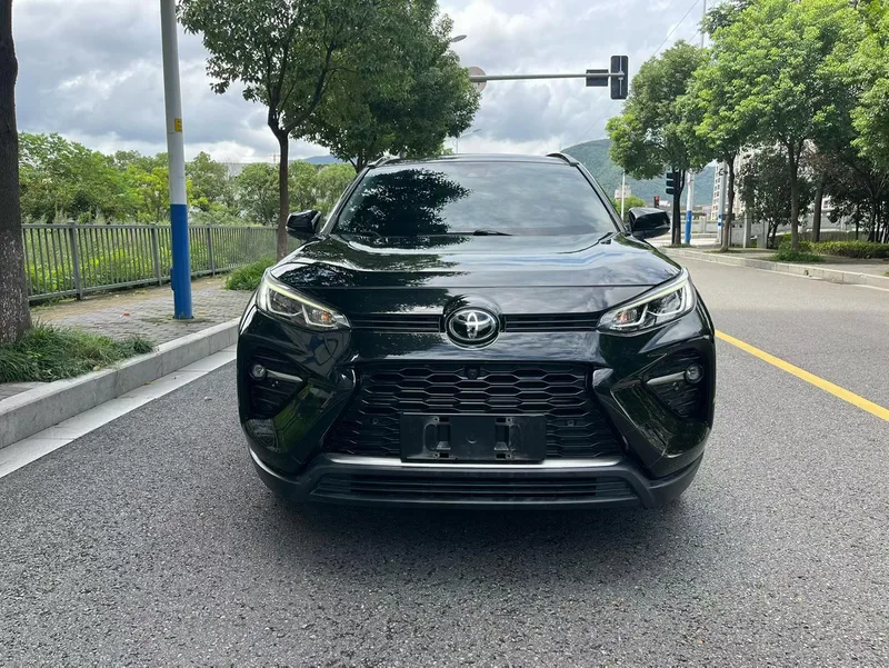 Toyota Wildlander 2023 2.0L Полный привод, люкс PLUS Версия экстерьер фото 2