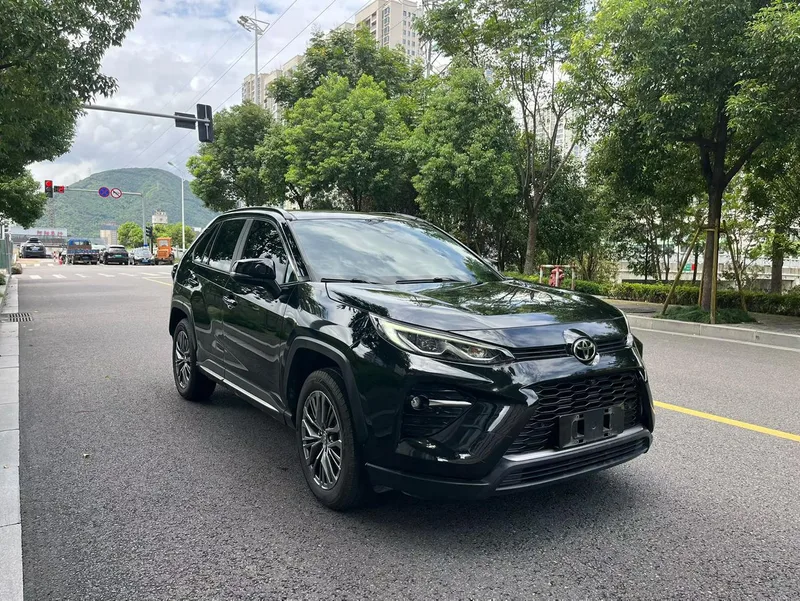 Toyota Wildlander 2023 2.0L Полный привод, люкс PLUS Версия экстерьер фото 3
