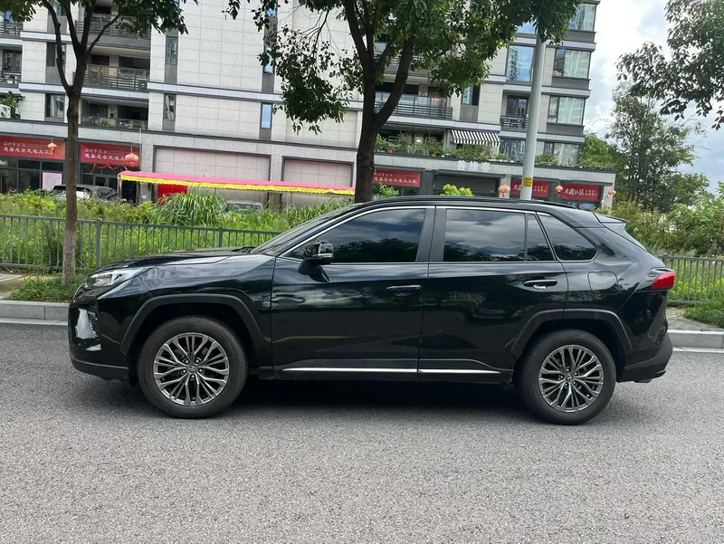 Toyota Wildlander 2023 2.0L Полный привод, люкс PLUS Версия экстерьер фото 4