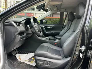Toyota Wildlander 2023 2.0L Полный привод, люкс PLUS Версия интерьер фото 7