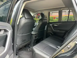 Toyota Wildlander 2023 2.0L Полный привод, люкс PLUS Версия интерьер фото 9