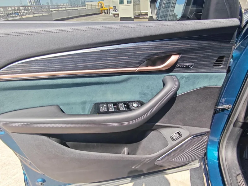Geely Monjaro 2021 2.0TD DCT EVO Two-wheel-drive Zhizun type interior photo 16 Geely Monjaro 2021 2.0TD DCT EVO Two-wheel-drive Zhizun type interior photo 16