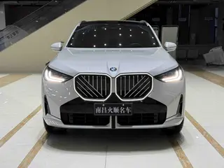 BMW X3 2025 xDrive30L Leader M Ensemble de sport extérieur photo 2 BMW X3 2025 xDrive30L Leader M Ensemble de sport extérieur photo 2