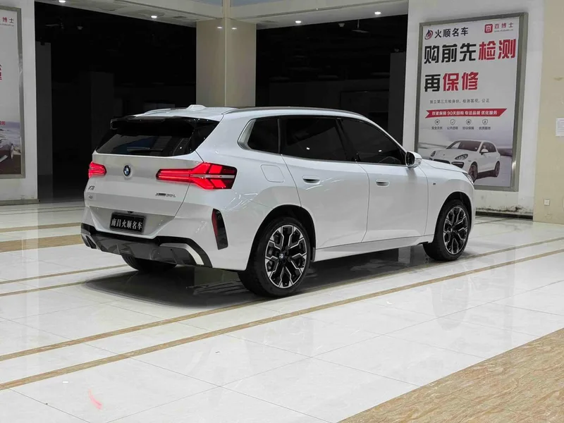 BMW X3 2025 xDrive30L Leader M Ensemble de sport extérieur photo 6 BMW X3 2025 xDrive30L Leader M Ensemble de sport extérieur photo 6