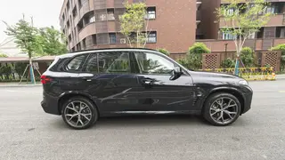 BMW X5 2025 xDrive30Li Type de luxe M Set de nuit de sport extérieur photo 4 BMW X5 2025 xDrive30Li Type de luxe M Set de nuit de sport extérieur photo 4
