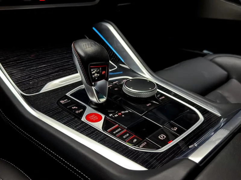 BMW X5 M 2023 X5 M Thunder Edition interior photo 11 BMW X5 M 2023 X5 M Thunder Edition interior photo 11
