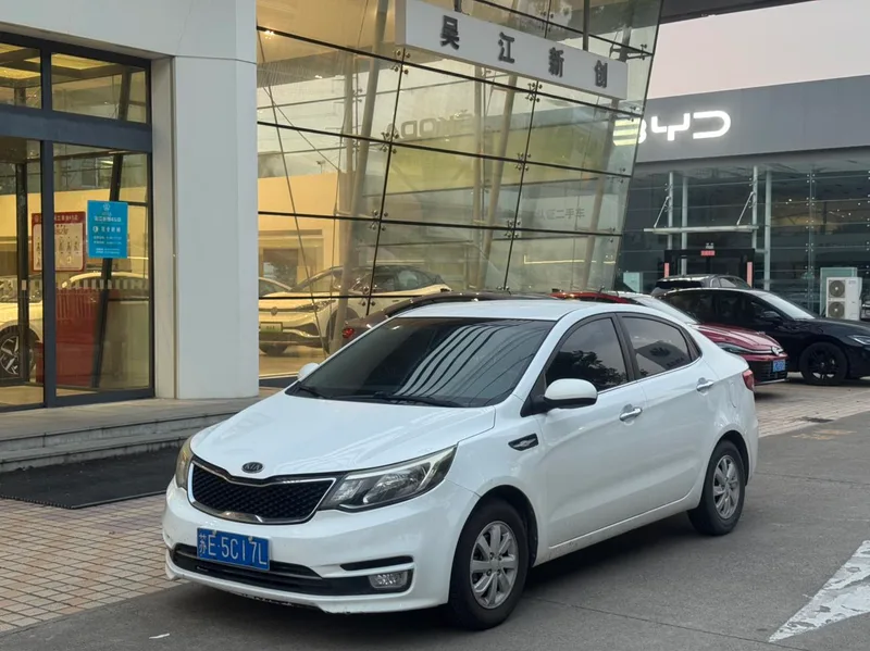Kia K2 2015 Three-box 1.4L MT GLS exterior photo 1 Kia K2 2015 Three-box 1.4L MT GLS exterior photo 1