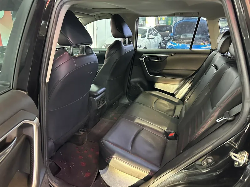 Toyota Venza 2021 2.5L Version à deux roues motrices intérieur photo 7 Toyota Venza 2021 2.5L Version à deux roues motrices intérieur photo 7