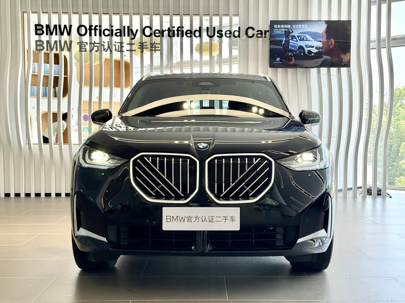 BMW X3 2025 xDrive30L Leading Type M Sports Night Suit exterior photo 2