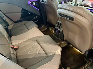 BMW X3 2025 xDrive30L Leading Type M Sports Night Suit interior photo 10