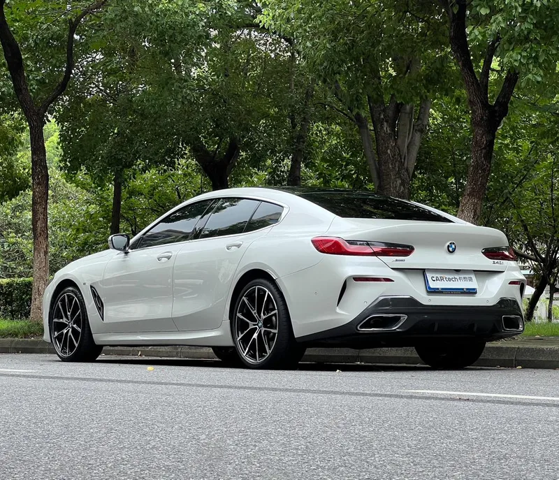 BMW 8 Series 2022 840i xDrive Four-door coupe M Sports suit exterior photo 6