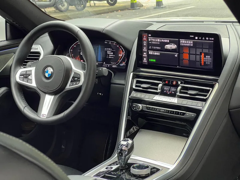 BMW 8 Series 2022 840i xDrive Four-door coupe M Sports suit interior photo 20