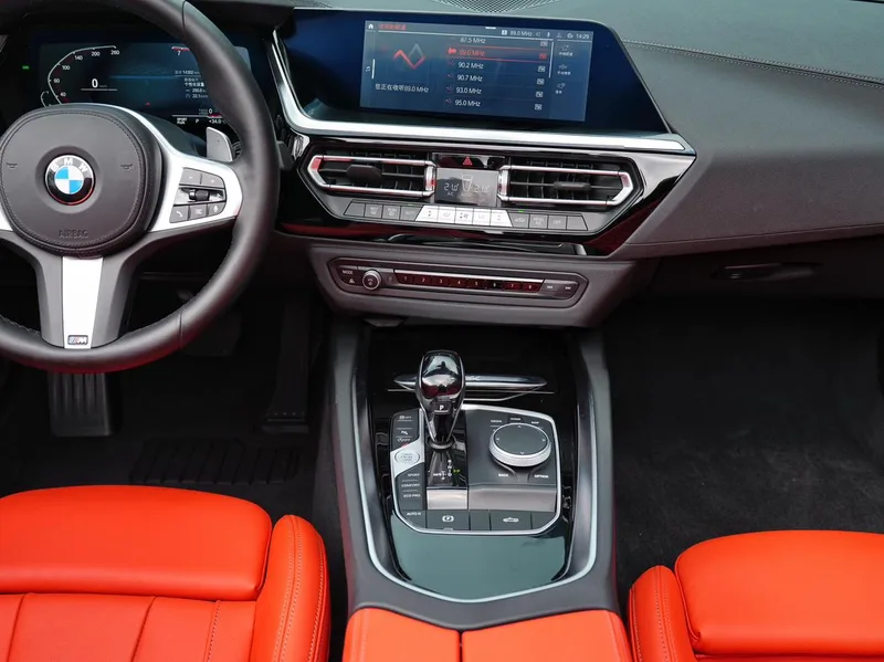BMW Z4 2023 sDrive 25i M Conjunto deportivo interior foto 11 BMW Z4 2023 sDrive 25i M Conjunto deportivo interior foto 11