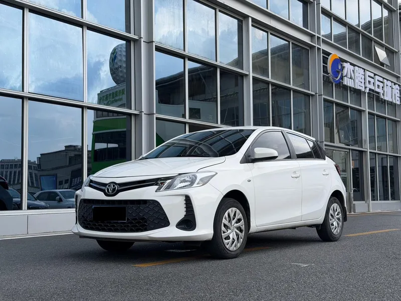 Toyota Vios FS 2022 1.5L CVT Фэн Чи CARE Версия экстерьер фото 1 Toyota Vios FS 2022 1.5L CVT Фэн Чи CARE Версия экстерьер фото 1