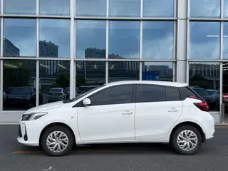 Toyota Vios FS 2022 1.5L CVT Фэн Чи CARE Версия экстерьер фото 3 Toyota Vios FS 2022 1.5L CVT Фэн Чи CARE Версия экстерьер фото 3