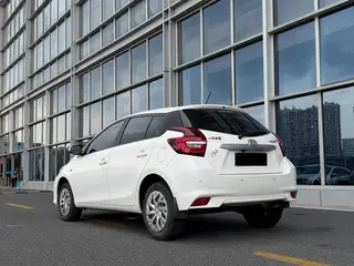 Toyota Vios FS 2022 1.5L CVT Фэн Чи CARE Версия экстерьер фото 4 Toyota Vios FS 2022 1.5L CVT Фэн Чи CARE Версия экстерьер фото 4