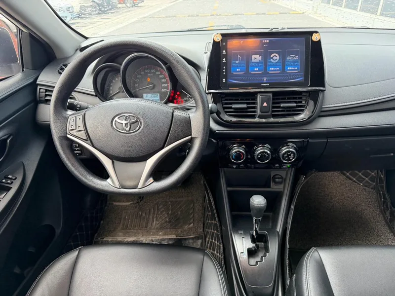 Toyota Vios FS 2022 1.5L CVT Фэн Чи CARE Версия интерьер фото 9 Toyota Vios FS 2022 1.5L CVT Фэн Чи CARE Версия интерьер фото 9