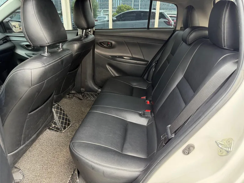 Toyota Vios FS 2022 1.5L CVT Фэн Чи CARE Версия интерьер фото 11 Toyota Vios FS 2022 1.5L CVT Фэн Чи CARE Версия интерьер фото 11