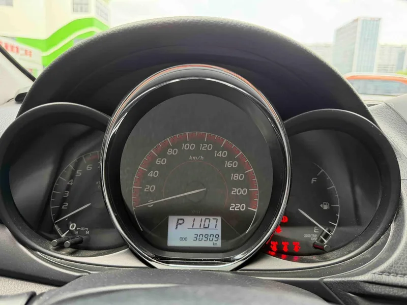 Toyota Vios FS 2022 1.5L CVT Фэн Чи CARE Версия интерьер фото 13 Toyota Vios FS 2022 1.5L CVT Фэн Чи CARE Версия интерьер фото 13
