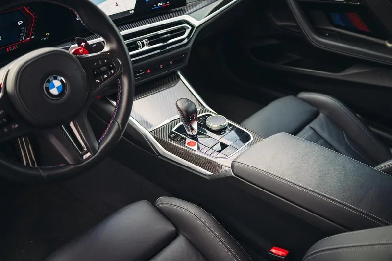 BMW M2 2023 M2 Coupé interior foto 12 BMW M2 2023 M2 Coupé interior foto 12