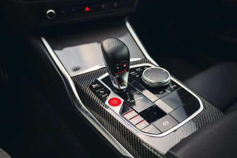BMW M2 2023 M2 Coupé interior foto 15 BMW M2 2023 M2 Coupé interior foto 15