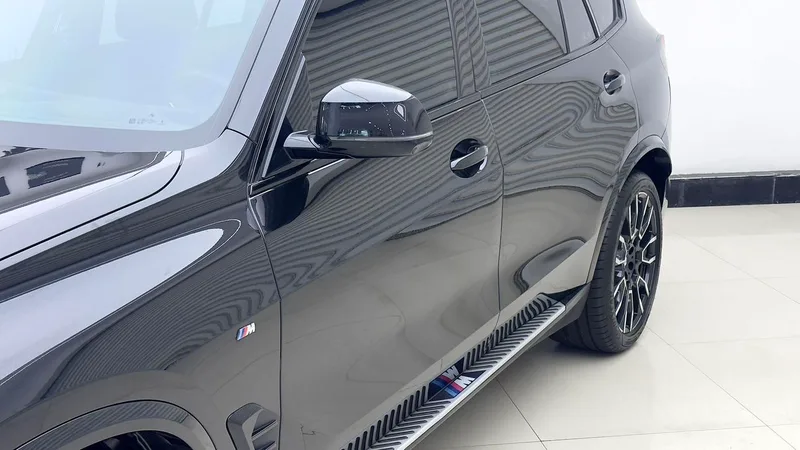 BMW X5 2023 xDrive40Li M Sports Night Suit exterior photo 10 BMW X5 2023 xDrive40Li M Sports Night Suit exterior photo 10