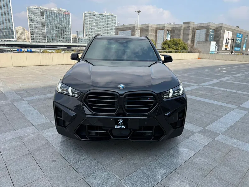 BMW X5 M 2023 X5 M Versión Thunder exterior foto 2 BMW X5 M 2023 X5 M Versión Thunder exterior foto 2