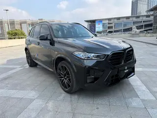 BMW X5 M 2023 X5 M Versión Thunder exterior foto 3 BMW X5 M 2023 X5 M Versión Thunder exterior foto 3