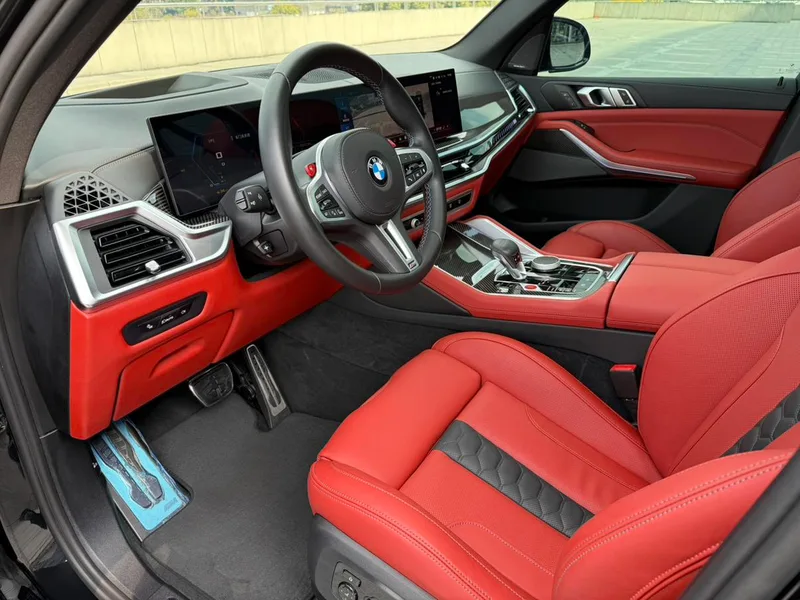 BMW X5 M 2023 X5 M Versión Thunder interior foto 13 BMW X5 M 2023 X5 M Versión Thunder interior foto 13