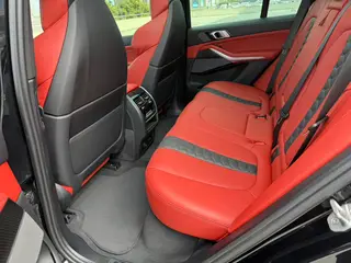 BMW X5 M 2023 X5 M Versión Thunder interior foto 17 BMW X5 M 2023 X5 M Versión Thunder interior foto 17