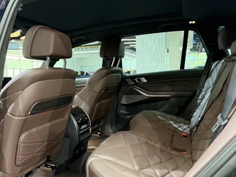 BMW X5 2022 Reforma xDrive 40Li M Conjunto deportivo exterior foto 5 BMW X5 2022 Reforma xDrive 40Li M Conjunto deportivo exterior foto 5