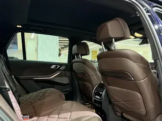 BMW X5 2022 Reforma xDrive 40Li M Conjunto deportivo interior foto 13 BMW X5 2022 Reforma xDrive 40Li M Conjunto deportivo interior foto 13