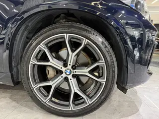 BMW X5 2022 Reforma xDrive 40Li M Conjunto deportivo interior foto 15 BMW X5 2022 Reforma xDrive 40Li M Conjunto deportivo interior foto 15