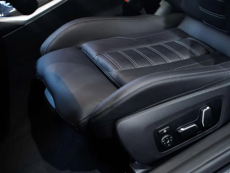 BMW M2 2023 M2 Coupé interior foto 18 BMW M2 2023 M2 Coupé interior foto 18