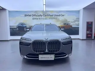 BMW i7 2023 xDrive60L Luxury Set exterior photo 4 BMW i7 2023 xDrive60L Luxury Set exterior photo 4