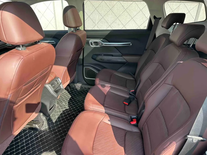 Geely Okavango 2022 1.8TD DCT De lujo exterior foto 6 Geely Okavango 2022 1.8TD DCT De lujo exterior foto 6