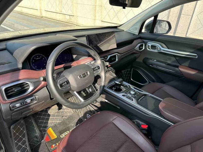 Geely Okavango 2022 1.8TD DCT De lujo interior foto 10 Geely Okavango 2022 1.8TD DCT De lujo interior foto 10