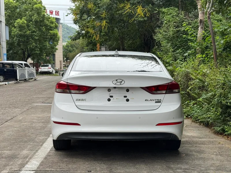 Hyundai Elantra Lingdong 2016 1.6L Auto Zhixuan Flagship exterior photo 3 Hyundai Elantra Lingdong 2016 1.6L Auto Zhixuan Flagship exterior photo 3