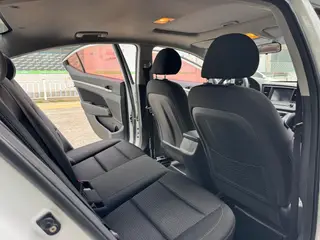 Hyundai Elantra Lingdong 2016 1.6L Auto Zhixuan Flagship interior photo 12 Hyundai Elantra Lingdong 2016 1.6L Auto Zhixuan Flagship interior photo 12