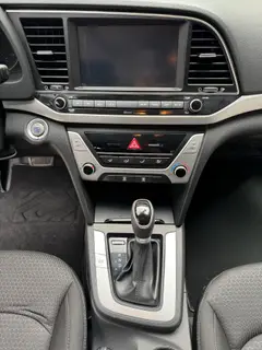 Hyundai Elantra Lingdong 2016 1.6L Auto Zhixuan Flagship interior photo 14 Hyundai Elantra Lingdong 2016 1.6L Auto Zhixuan Flagship interior photo 14