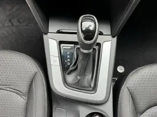 Hyundai Elantra Lingdong 2016 1.6L Auto Zhixuan Flagship interior photo 16 Hyundai Elantra Lingdong 2016 1.6L Auto Zhixuan Flagship interior photo 16