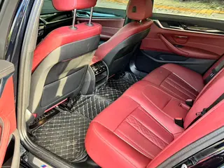 BMW 5 Series 2022 Segundo cambio 525Li M Conjunto deportivo interior foto 7 BMW 5 Series 2022 Segundo cambio 525Li M Conjunto deportivo interior foto 7