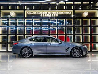 BMW 8 Series 2022 840i Coupé de cuatro puertas M Conjunto deportivo exterior foto 7 BMW 8 Series 2022 840i Coupé de cuatro puertas M Conjunto deportivo exterior foto 7